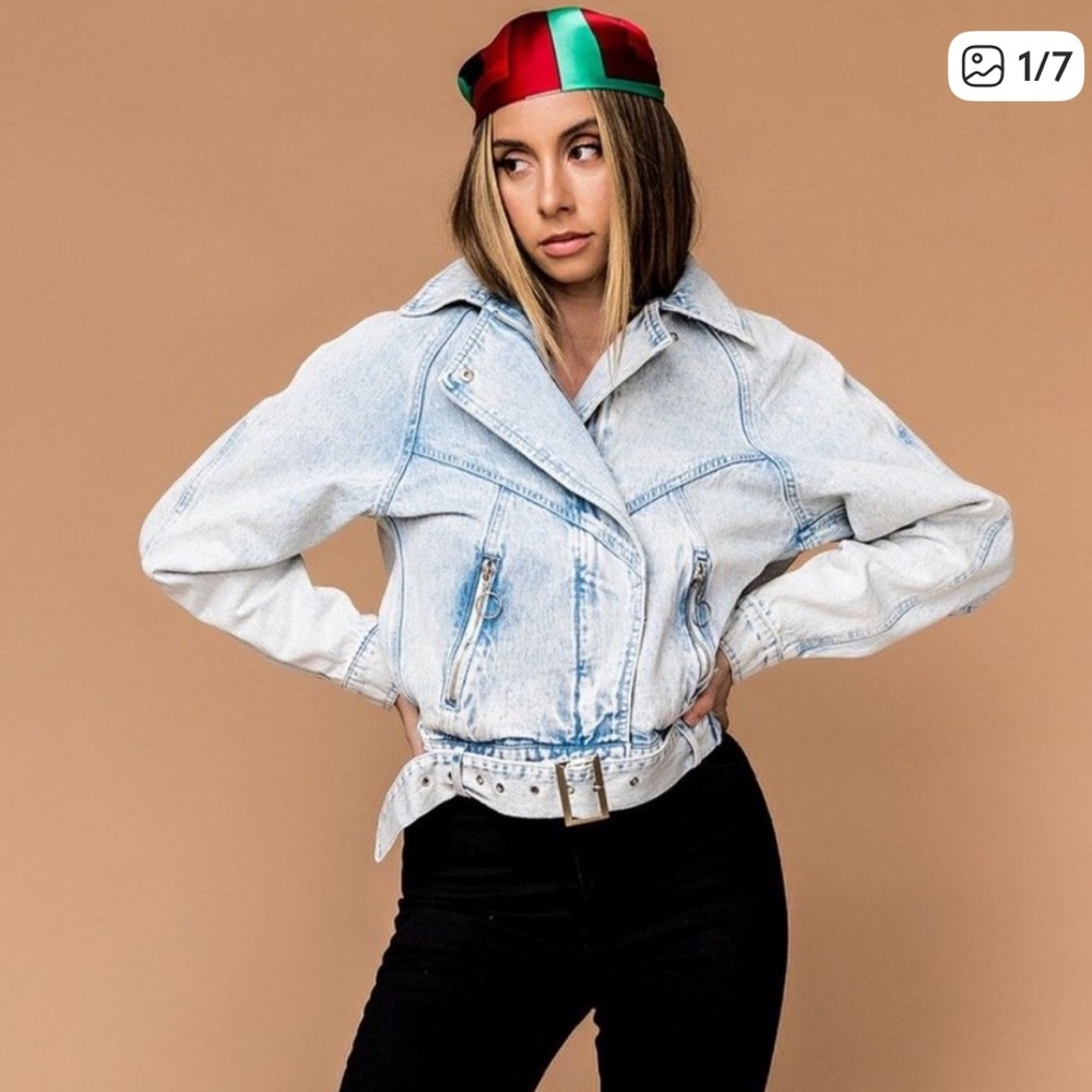 DIL Women's Light Blue Denim Jacket